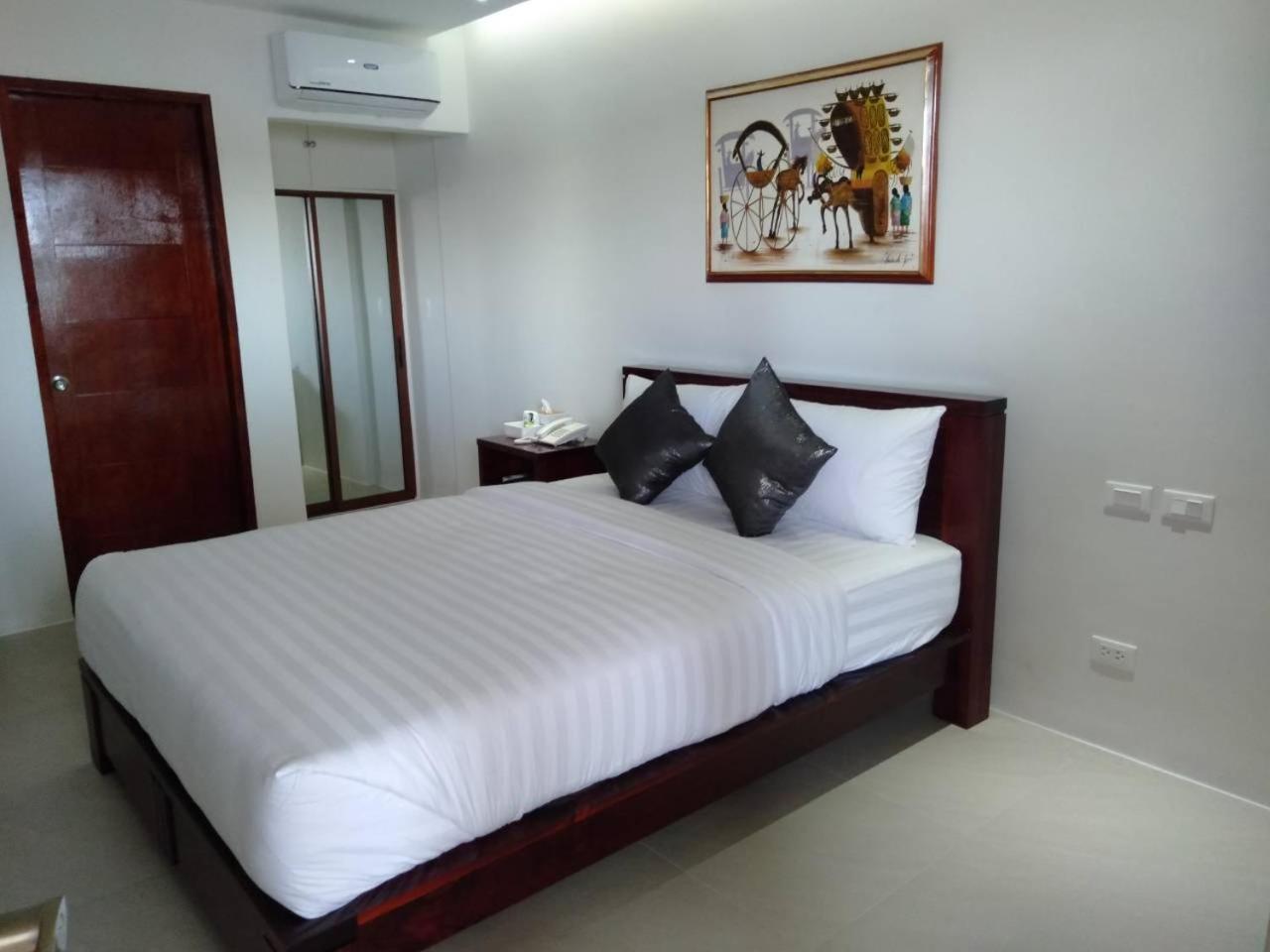 Nirvana Resort Puerto Galera Kültér fotó