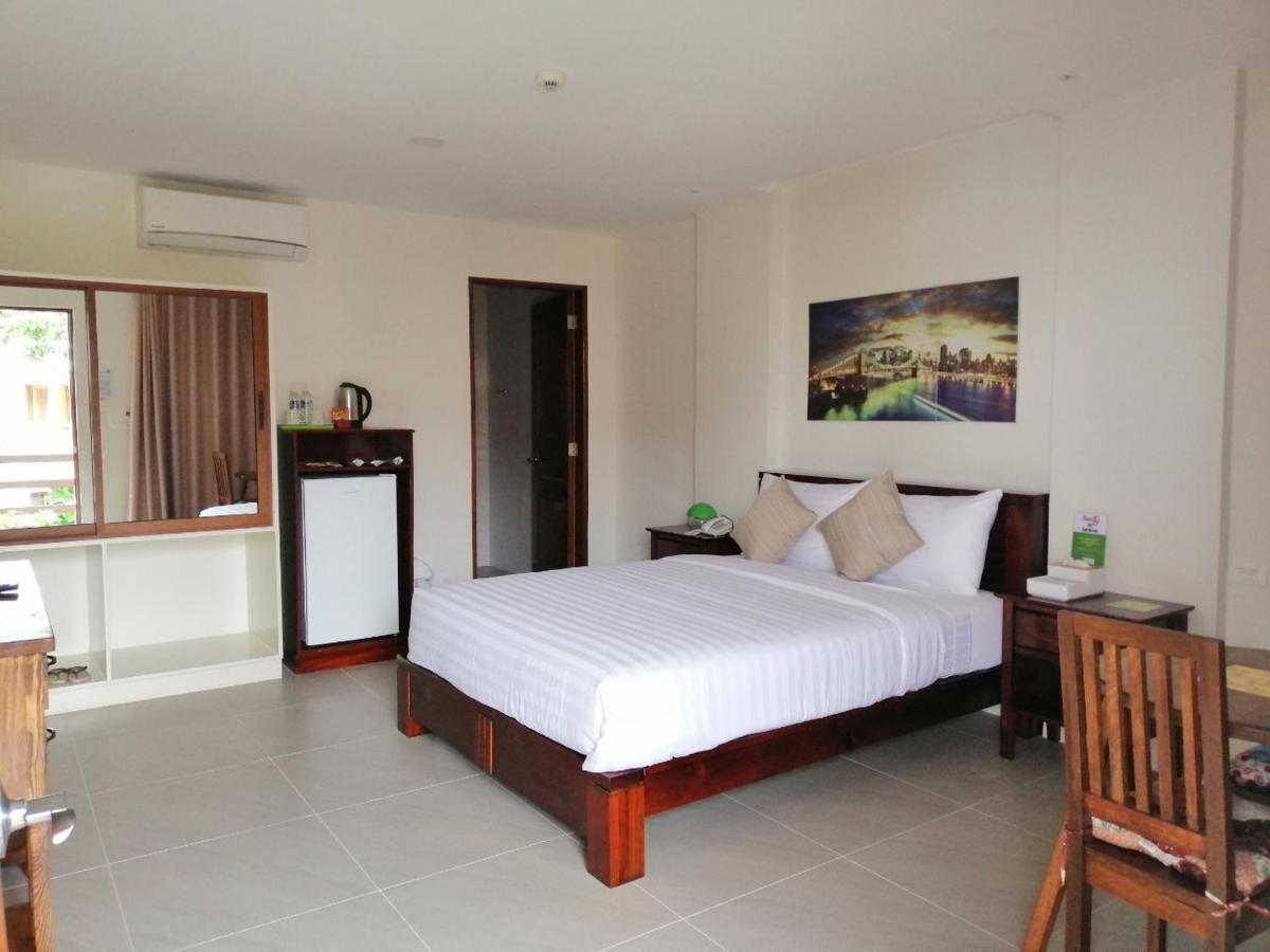 Nirvana Resort Puerto Galera Kültér fotó